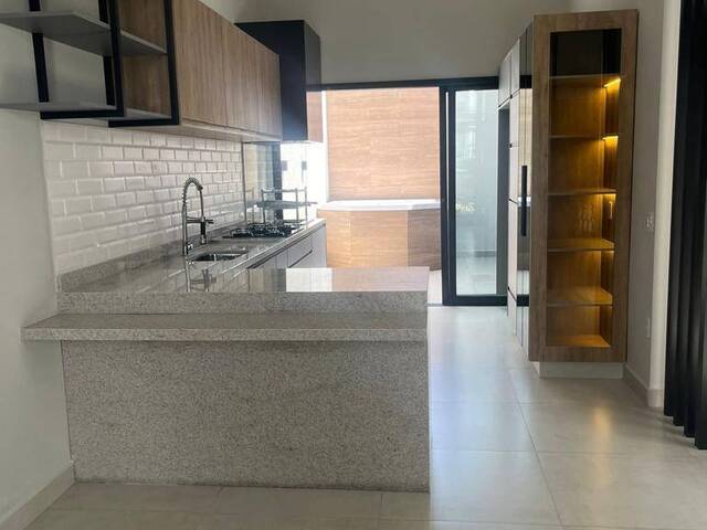 #CA64-S.FS - Casa para Venda em Bragança Paulista - SP