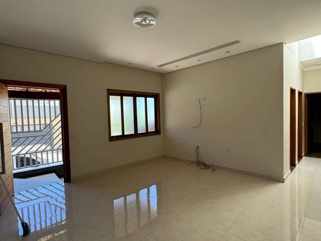 #CA35-SID - Casa para Locação em Bragança Paulista - SP