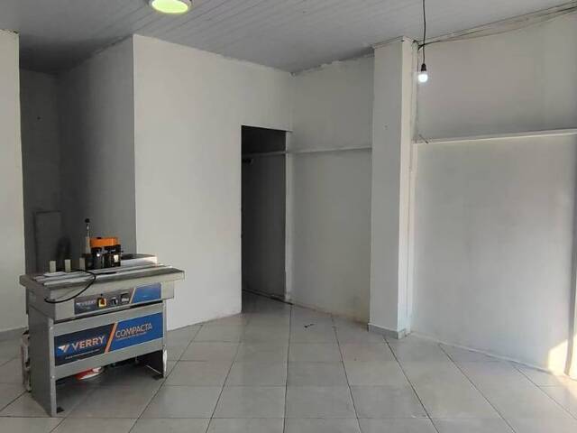 #SL90-S.TA - Sala para Locação em Bragança Paulista - SP - 2