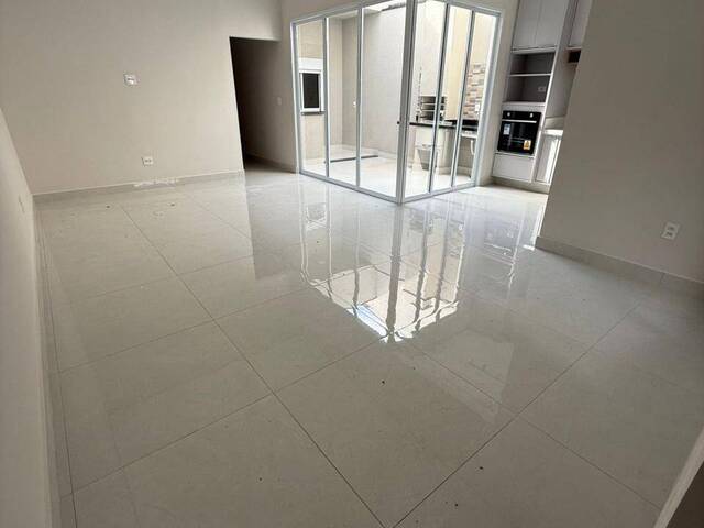 Casa para Venda em Bragança Paulista - 3